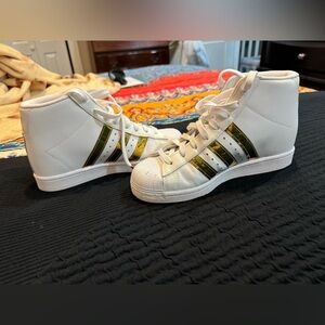 adidas Wmns Superstar Up 'White Gold Metallic' FW3905